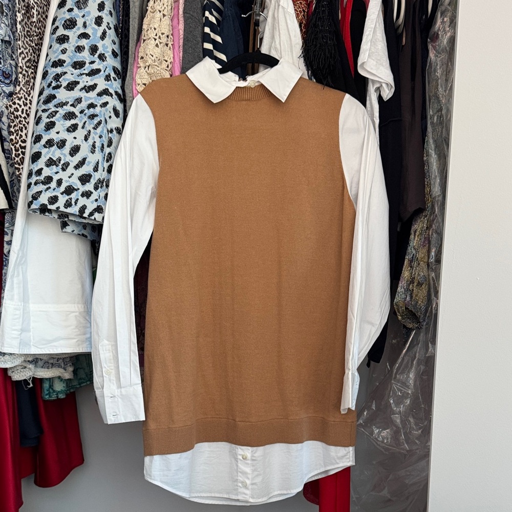 STAUD Red Logo Camel Knit with White Shirt mini dress